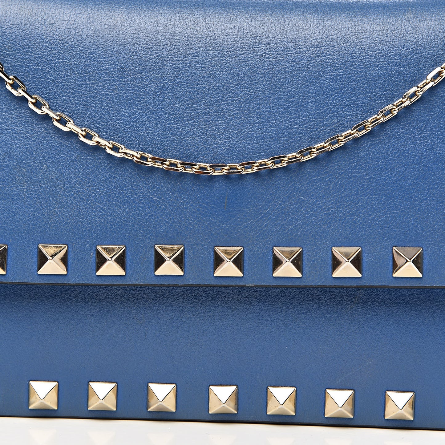 Vitello Rockstud Chain Flap Crossbody Bag Light Sapphire