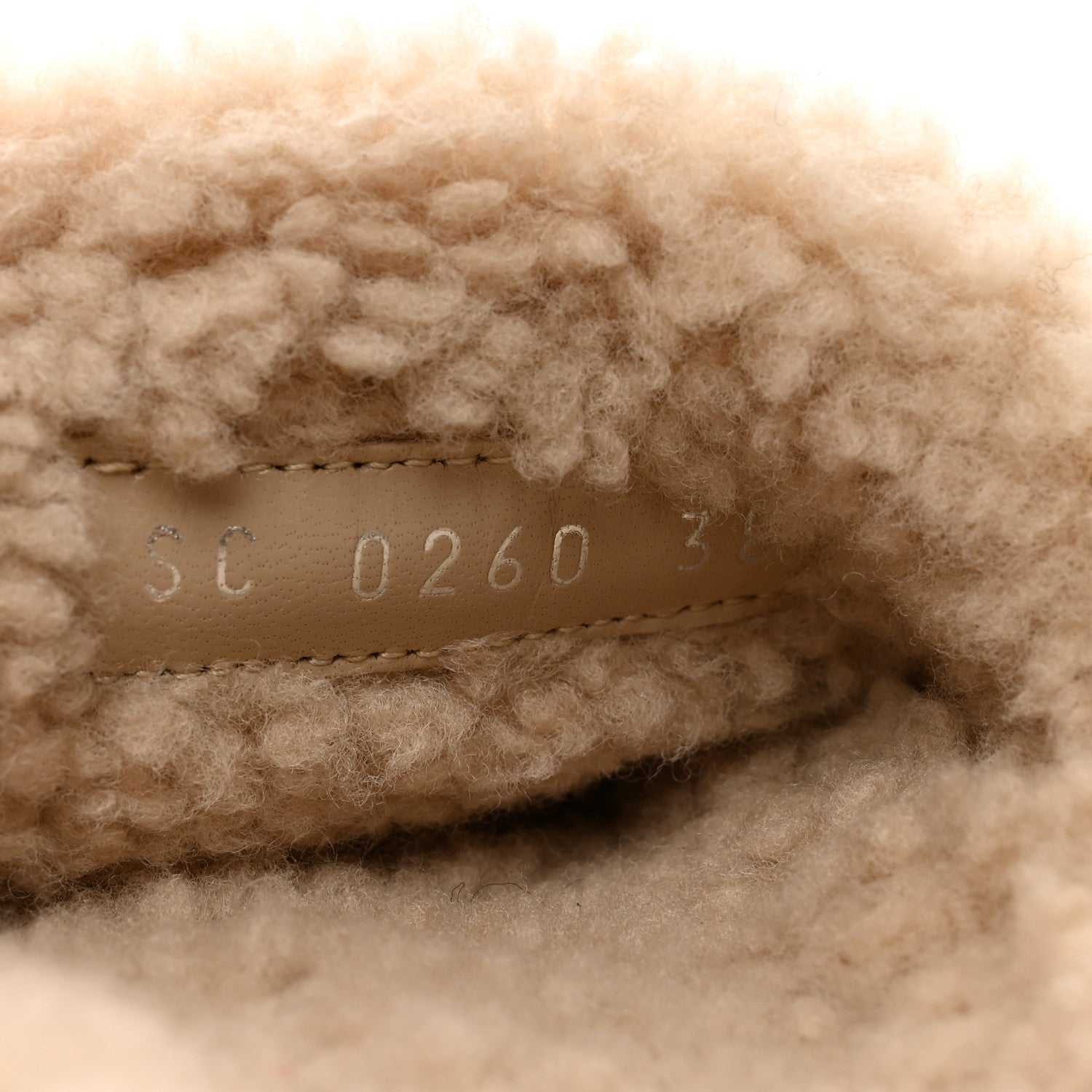Louis Vuitton Shearling Bom Dia Flate Mules 38 Beige 8 of 9