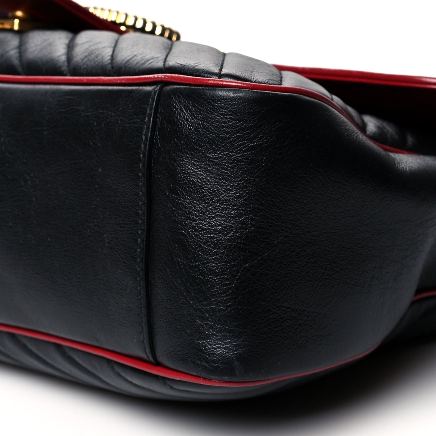 Vintage Effect Calfskin Matelasse Diagonal Large Torchon GG Marmont Shoulder Bag Black Romantic Cherry