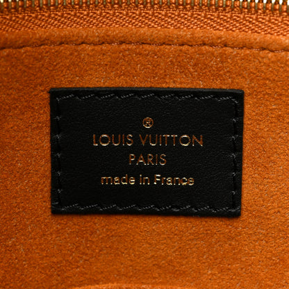 Louis Vuitton Empreinte Monogram Giant Onthego MM Black 6 of 7