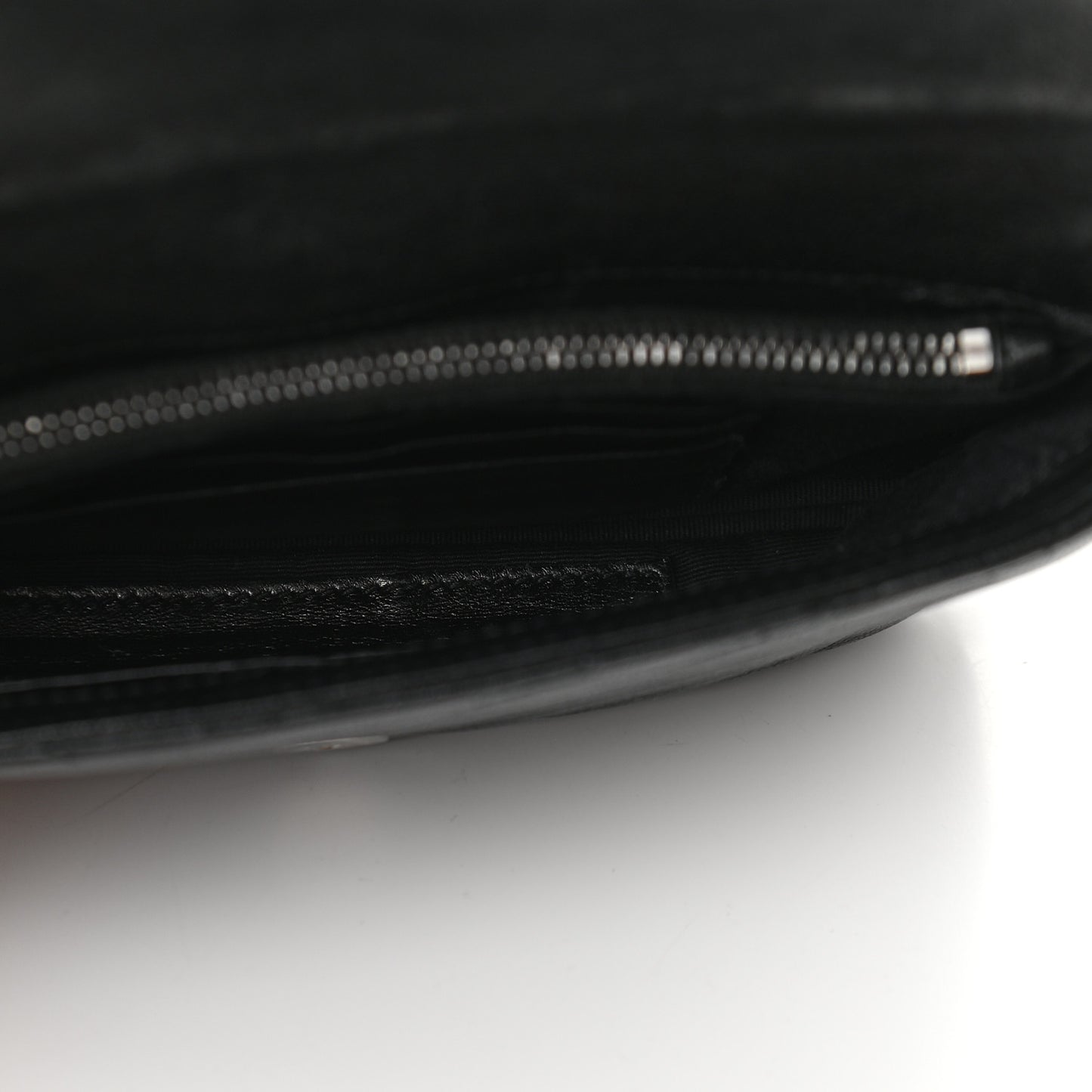 Sheepskin Matelasse Chevron Monogram College Chain Wallet Black