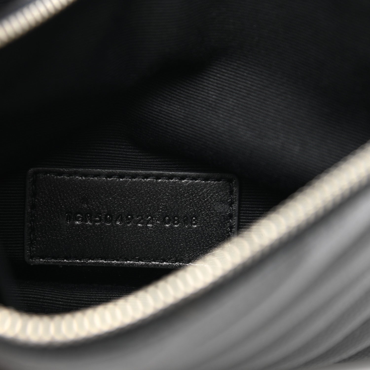 Saint Laurent Grain De Poudre Chevron Monogram Bill Pouch Black 7 of 8