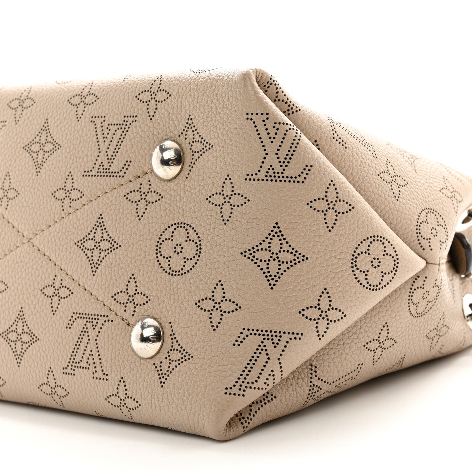 Louis Vuitton Mahina Bella Galet 7 of 9