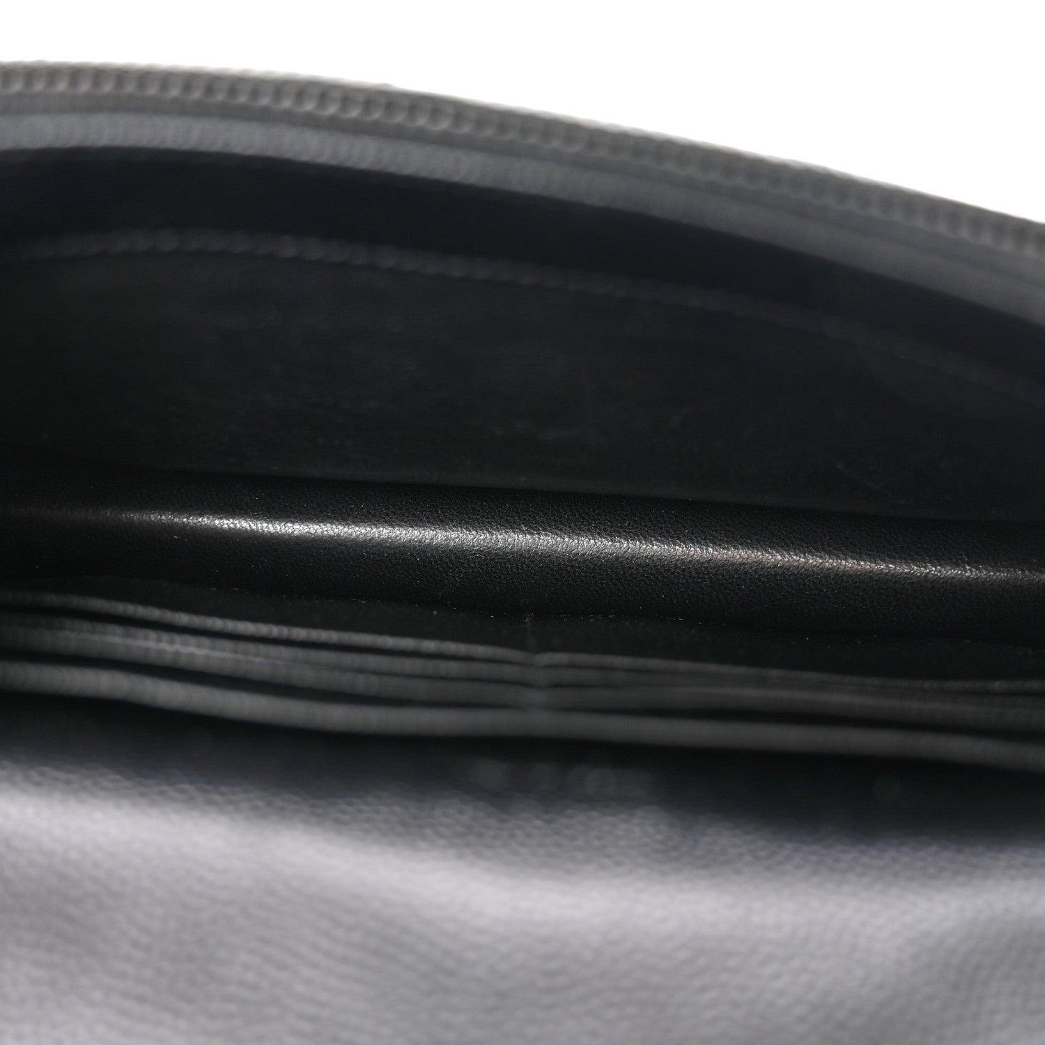 Saint Laurent Grain De Poudre Matelasse Chevron Monogram Monochrome Envelope Chain Wallet Black 5 of 12