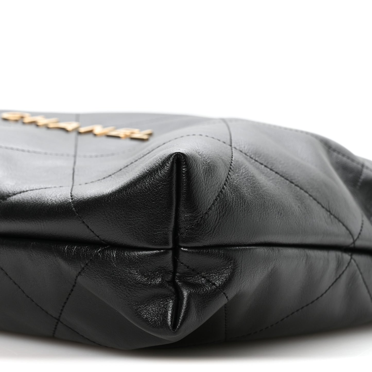 Shiny Calfskin Quilted Chanel 22 Black