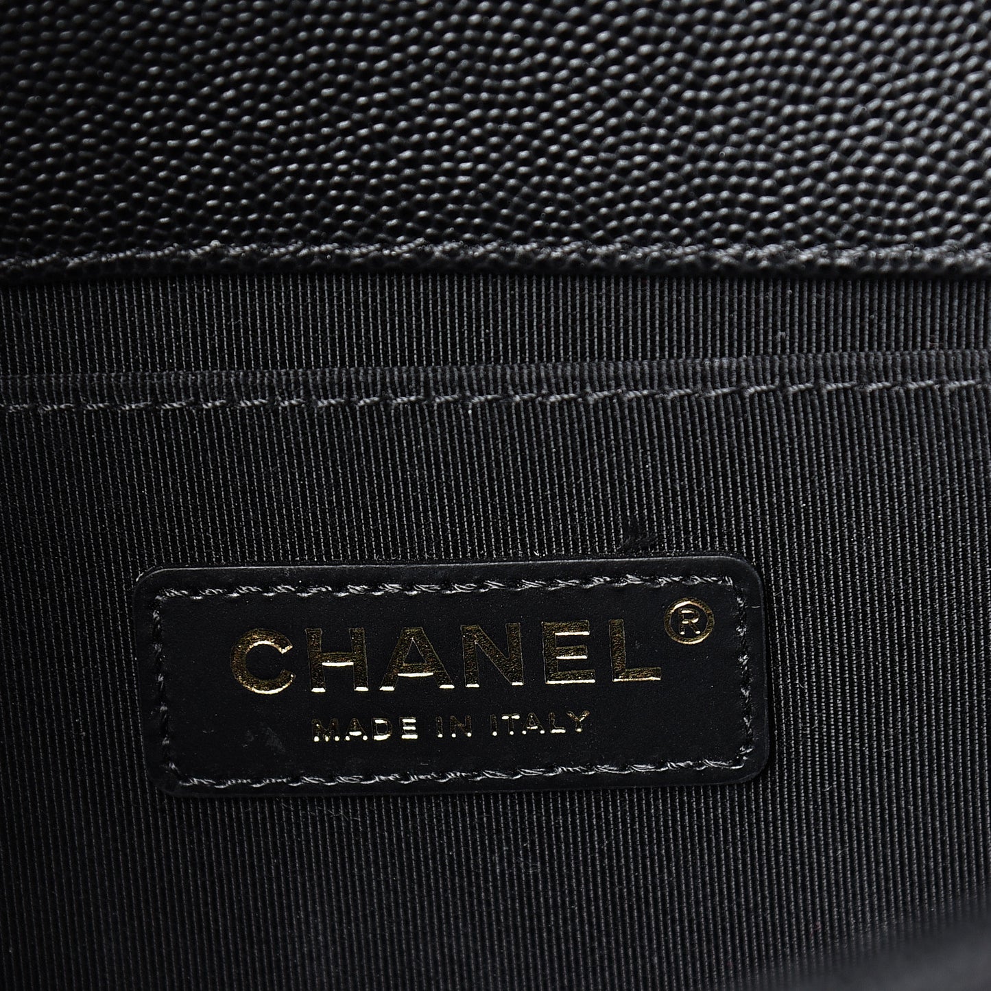 Caviar Chevron Quilted Medium Boy Flap Black