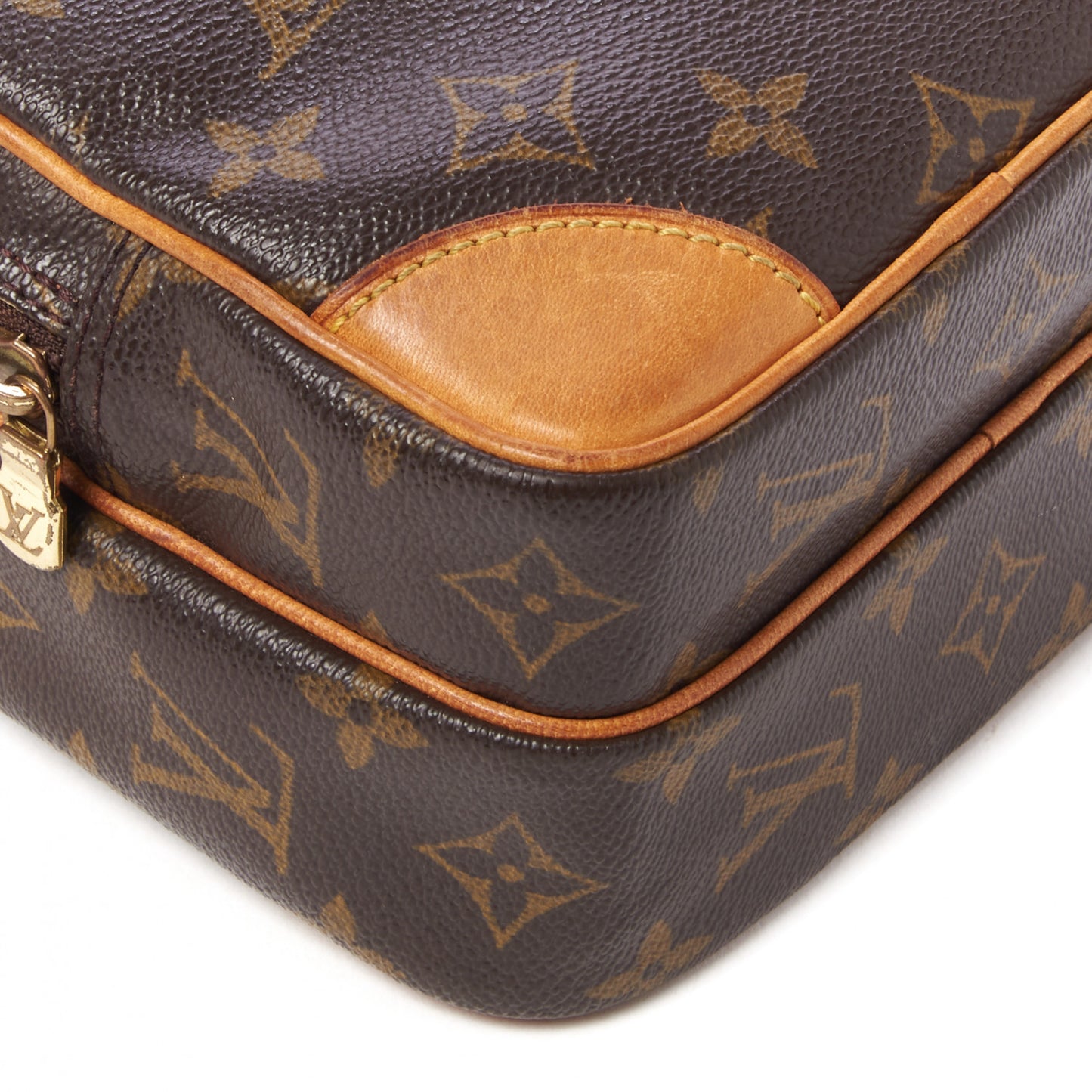 Monogram Amazone