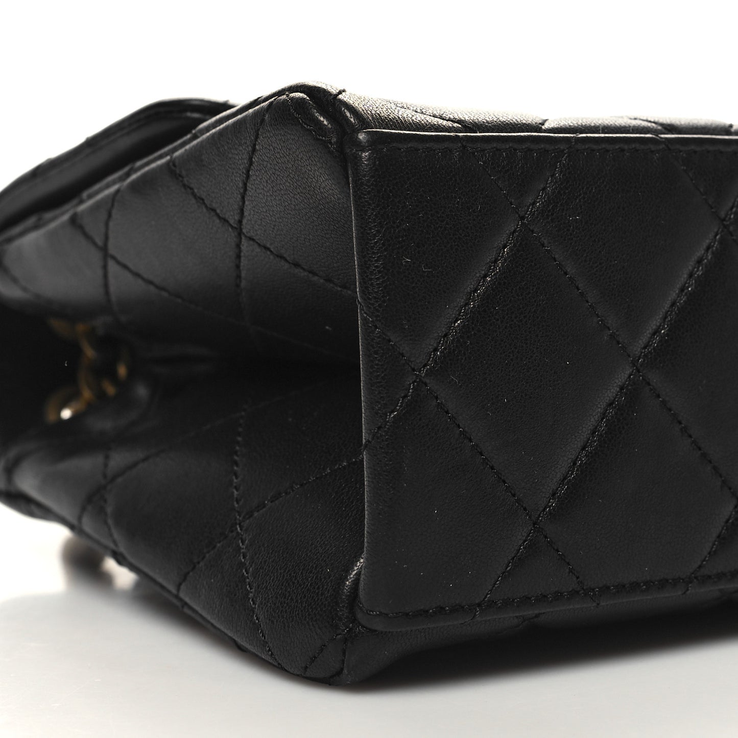 Lambskin Quilted Chaine Lettre Flap Black