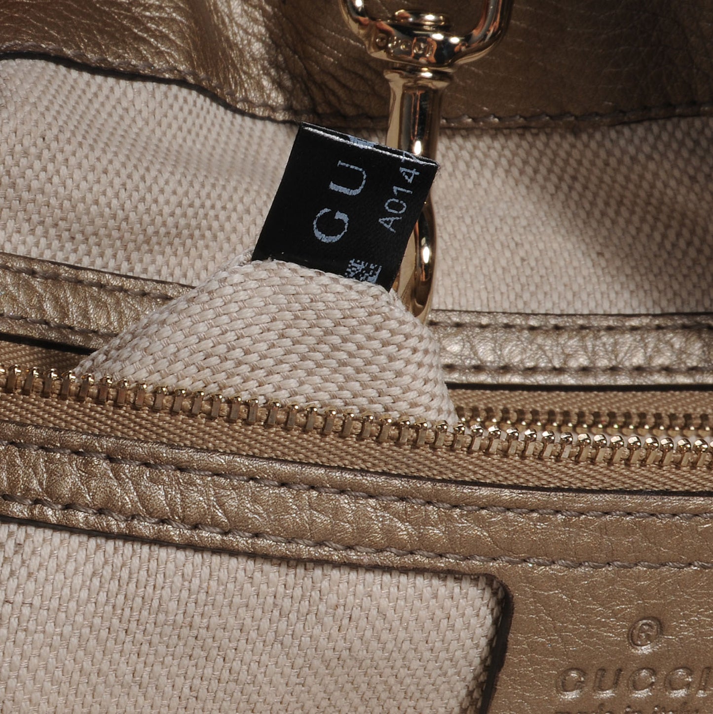 Metallic Pebbled Calfskin Medium Soho Chain Shoulder Bag Golden Beige