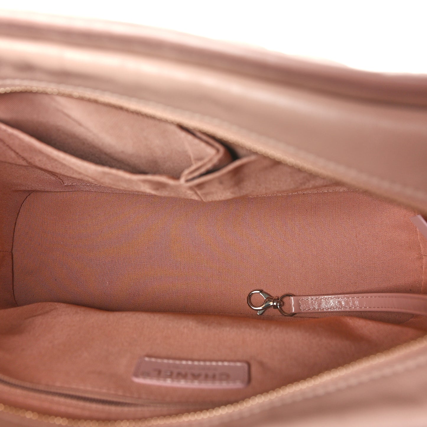 Aged Calfskin Chevron Quilted Medium Gabrielle Hobo Pink