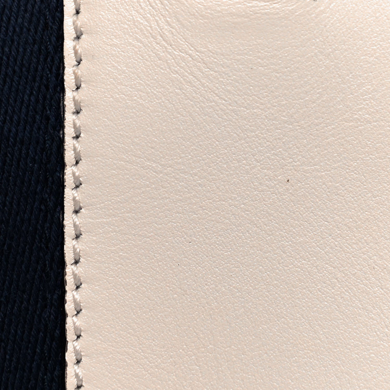 Gucci Calfskin Medium Sylvie Top Handle Tote White 13 of 14