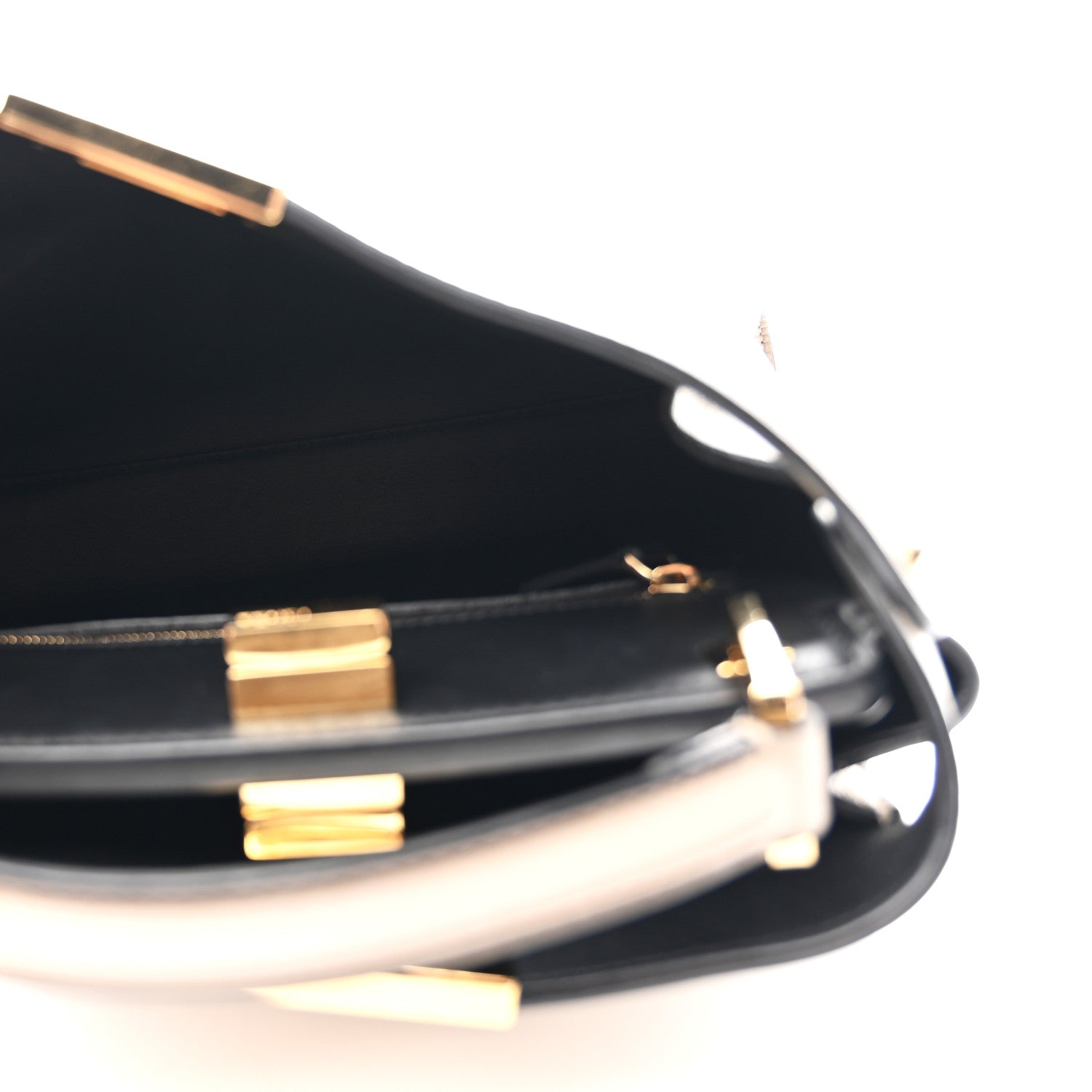 Fendi Tahiti Burro Medium Peekaboo Iconic Essentially Satchel