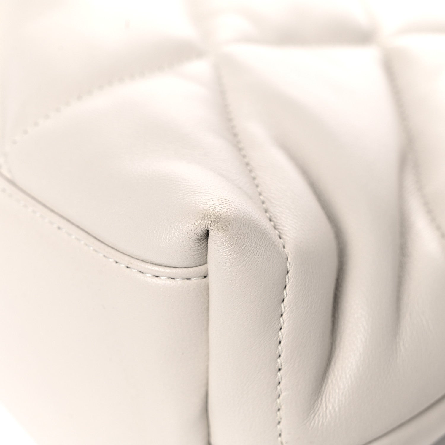 Saint Laurent Lambskin Quilted Small Loulou Puffer Monogram Chain Satchel Blanc Vintage 12 of 15