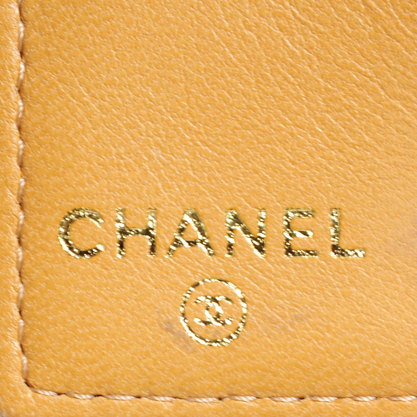 Caviar Timeless CC Yen Wallet Beige