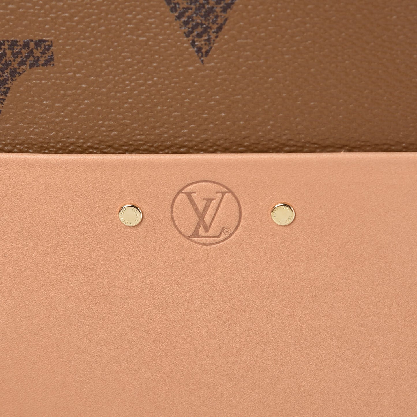 Reverse Monogram Giant Boite Chapeau Souple