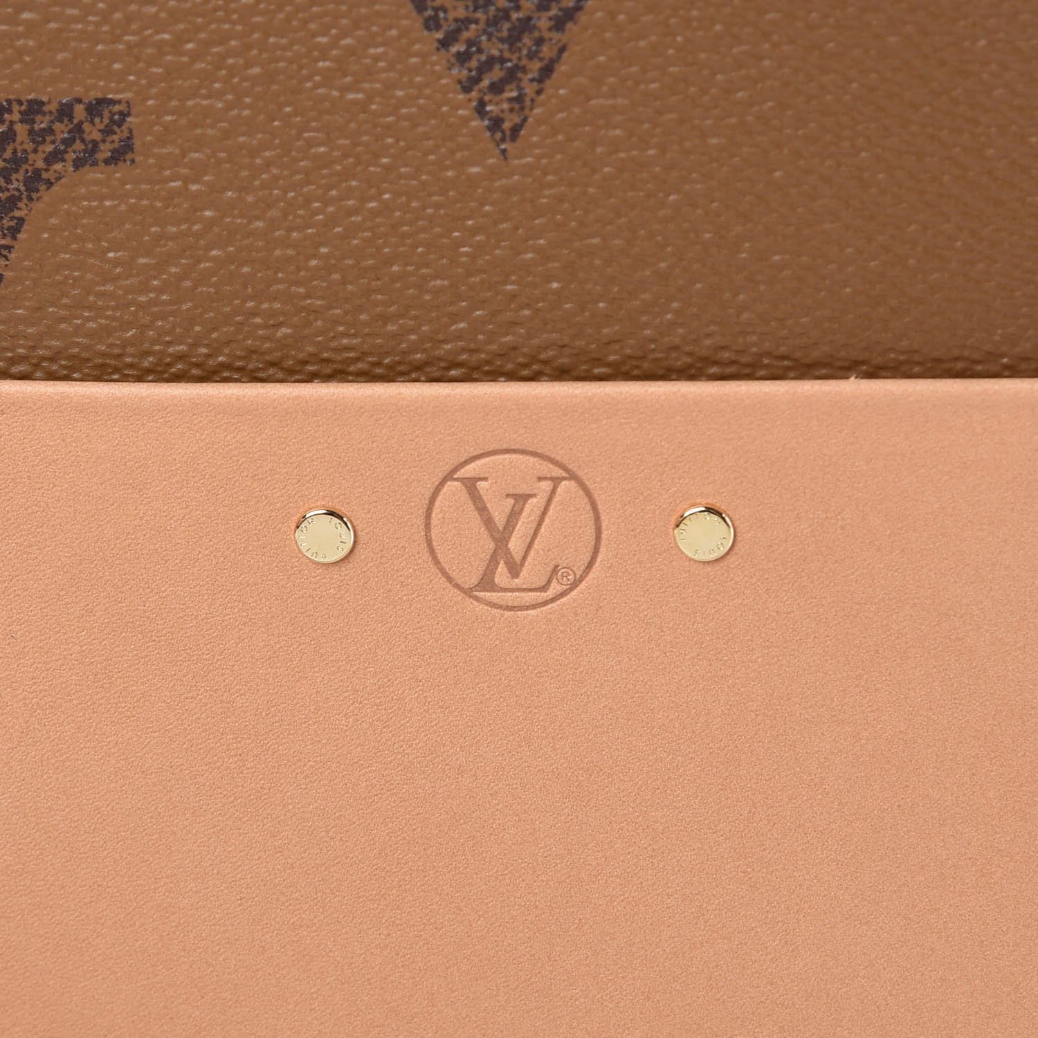 Louis Vuitton Reverse Monogram Giant Boite Chapeau Souple 7 of 9