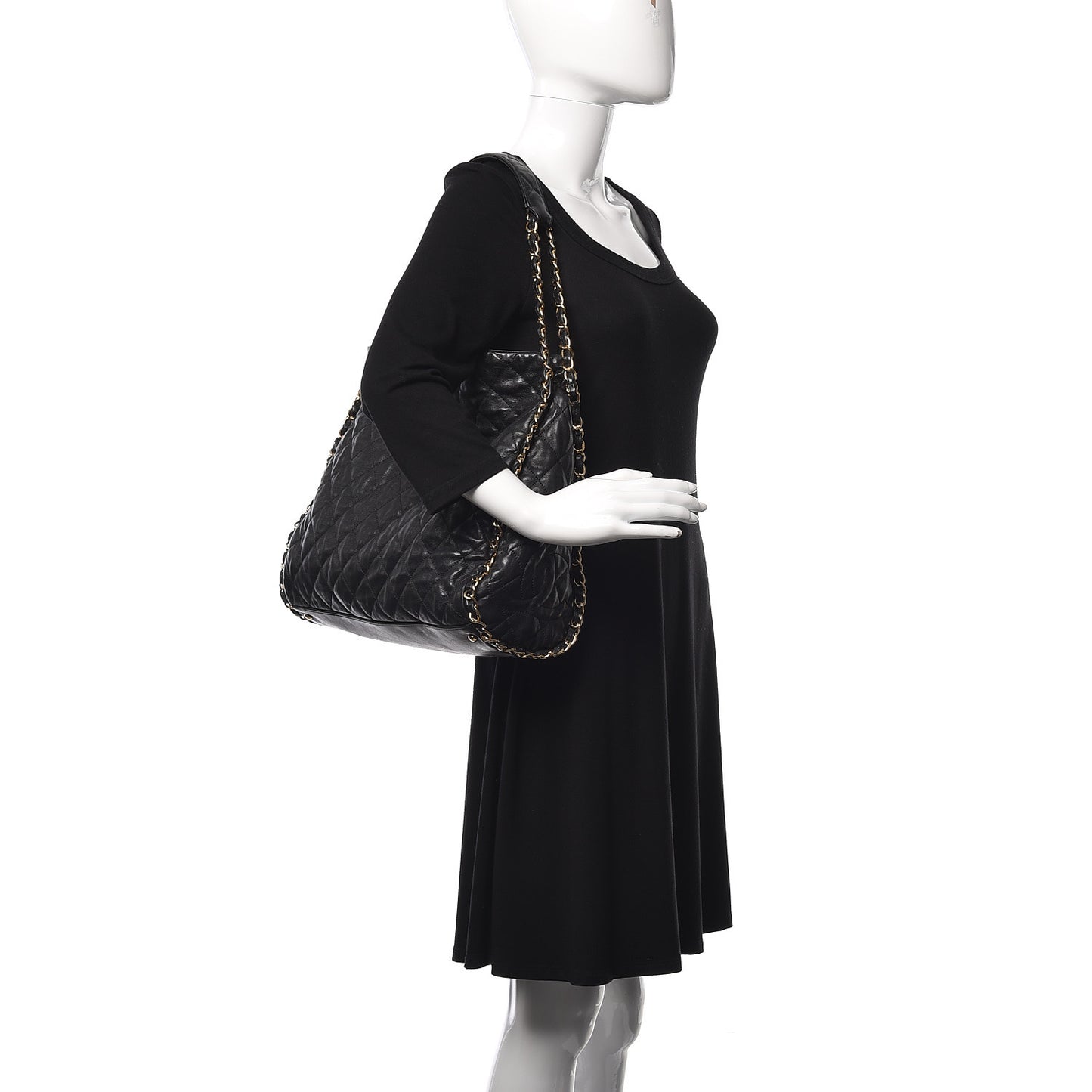Calfskin Quilted Large Chain Me Hobo Black
