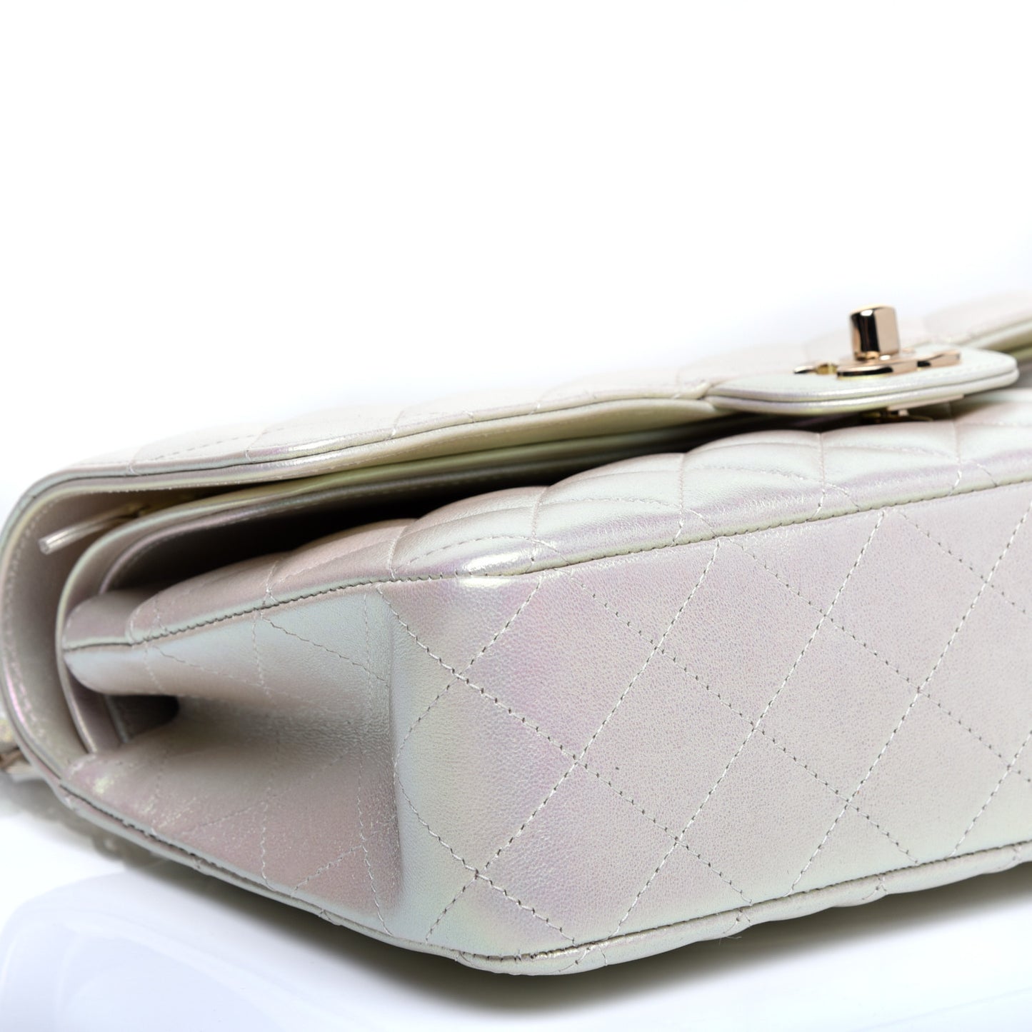 Iridescent Lambskin Quilted Medium Double Flap Ivory