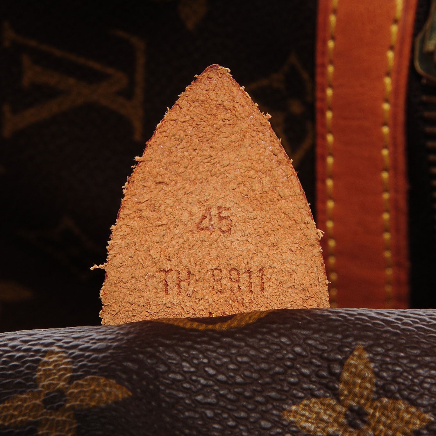 Louis Vuitton Monogram Sac Souple 45 7 of 7