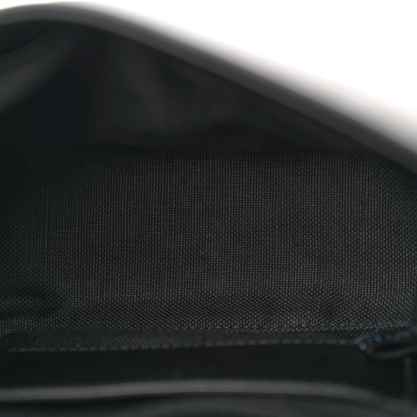 Calfskin Matelasse Monochrome Mini GG Marmont Crossbody Shoulder Bag Black