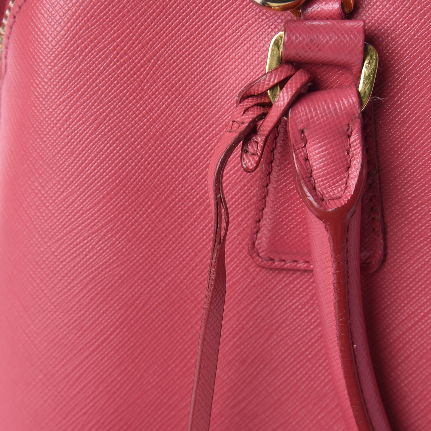 Saffiano Lux Medium Promenade Tote Peonia