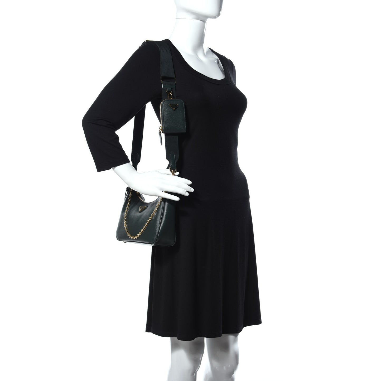 Saffiano Lux Re-Edition 2005 Shoulder Bag Smeraldo