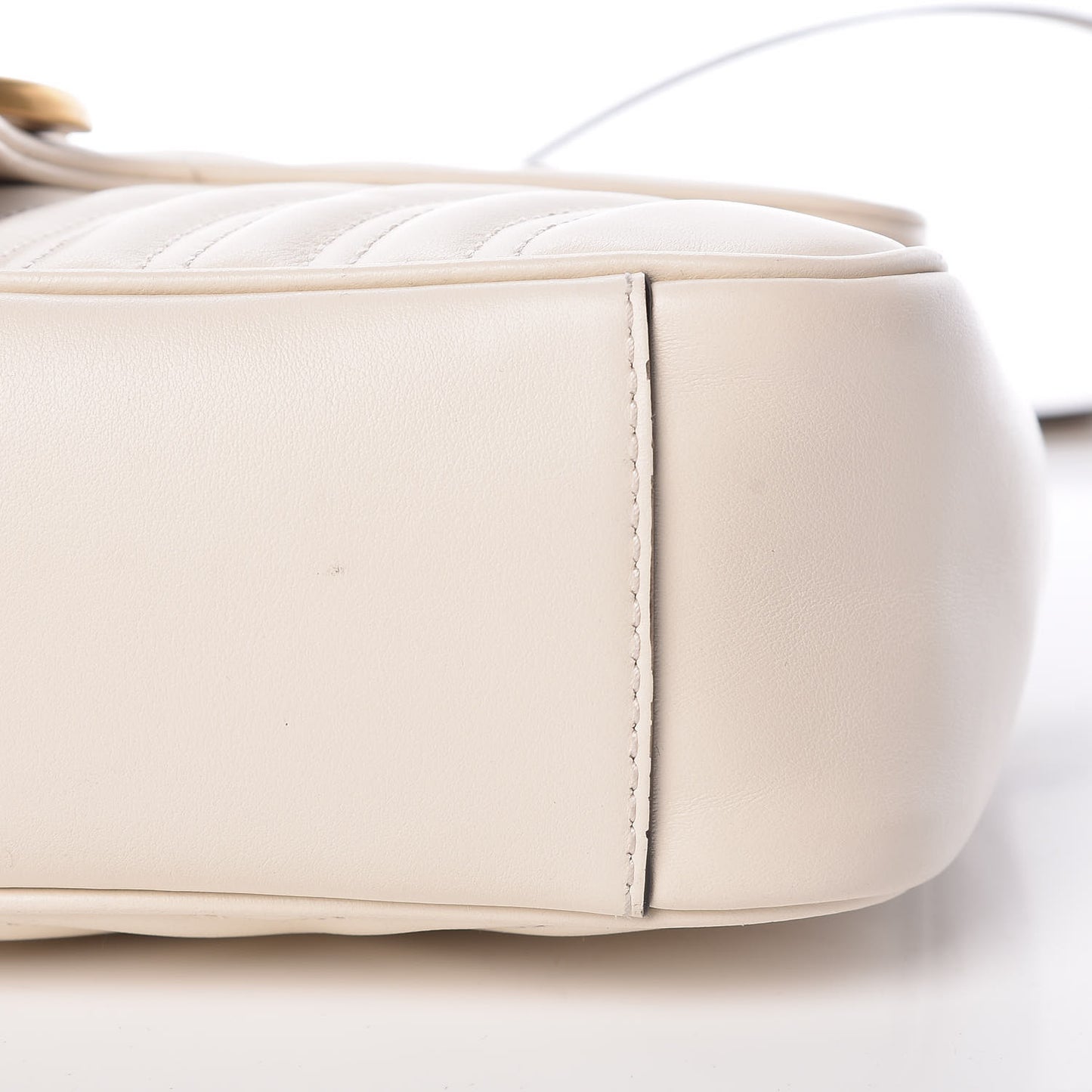 Calfskin Matelasse Small GG Marmont Shoulder Bag White