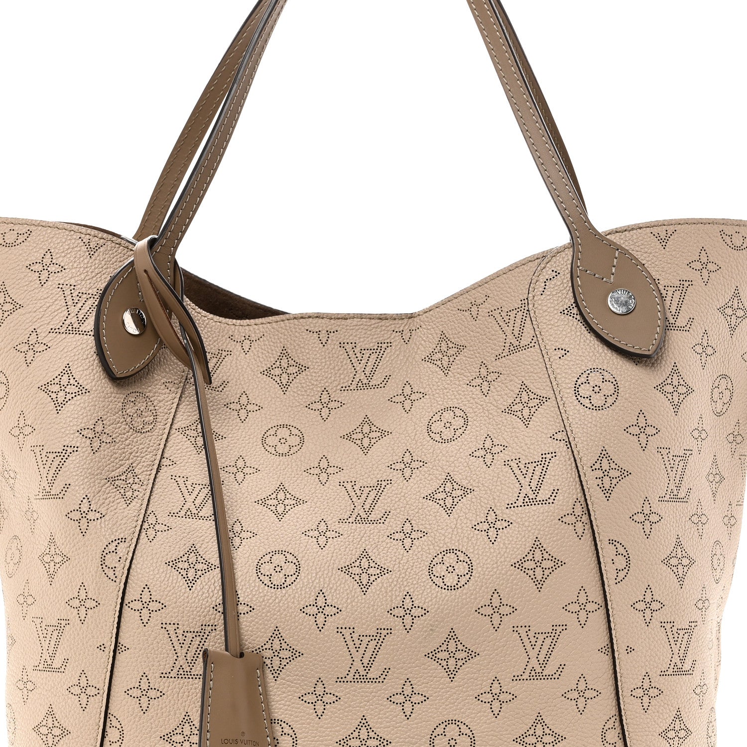 Louis Vuitton Mahina Hina MM Galet 1841013 – FASHIONPHILE Louis Vuitton Mahina Hina MM Galet 1841013 – FASHIONPHILE