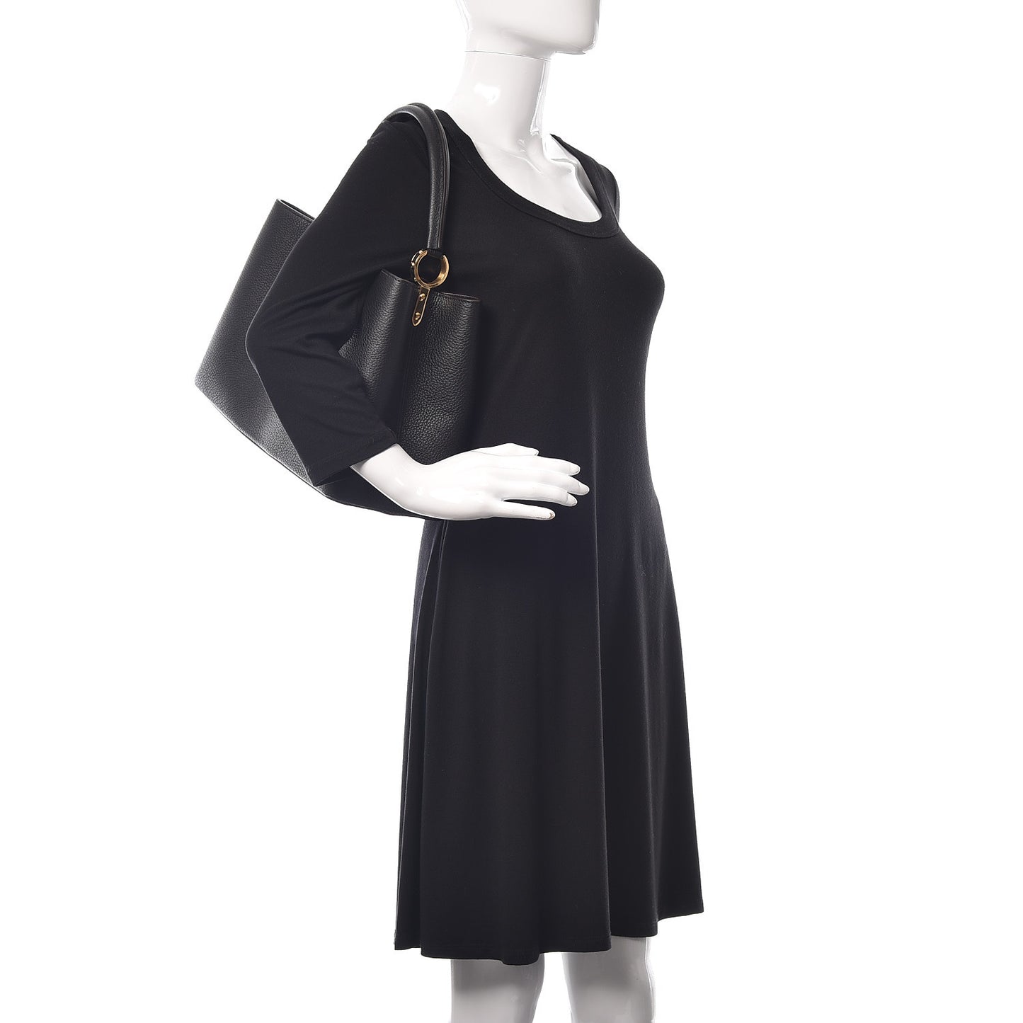 Taurillon Capucines MM Black