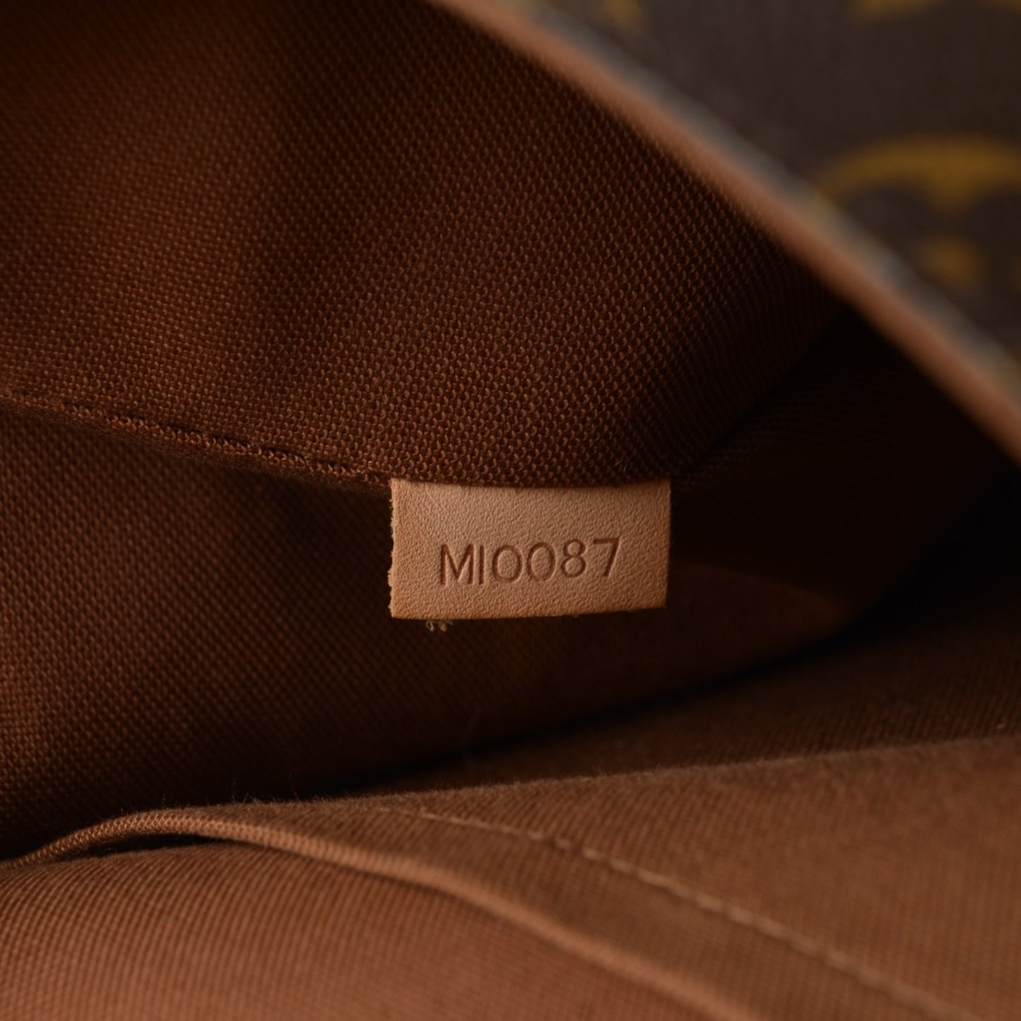 Monogram Bosphore PM Messenger