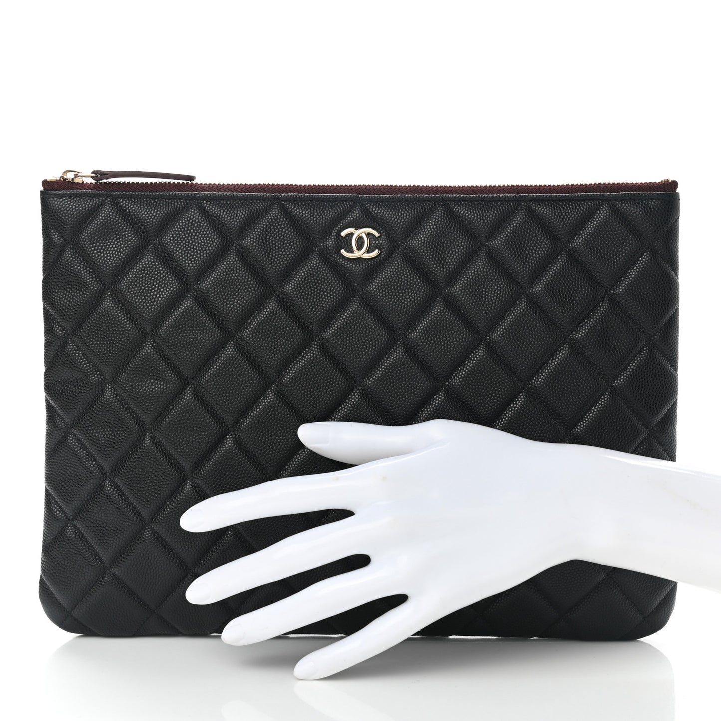 Caviar Quilted Medium Cosmetic Case Black