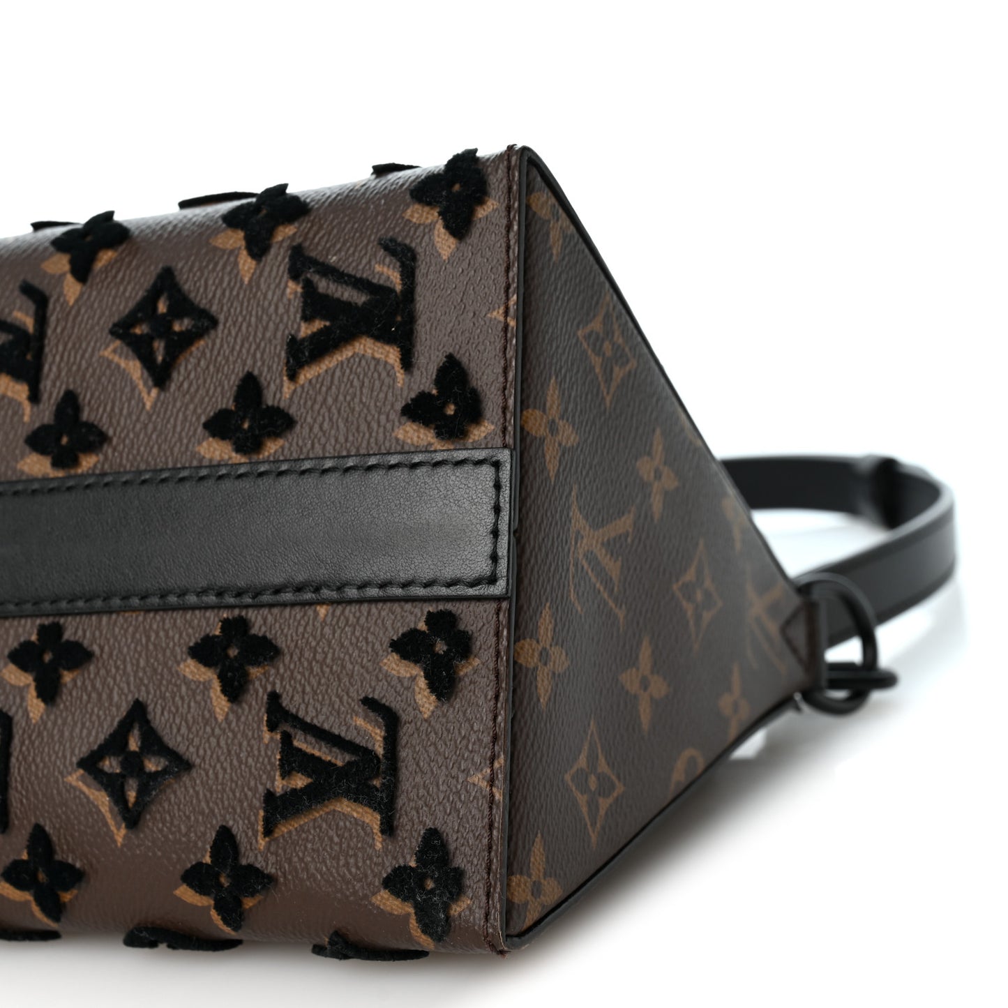 Monogram Tuffetage Triangle Messenger Black