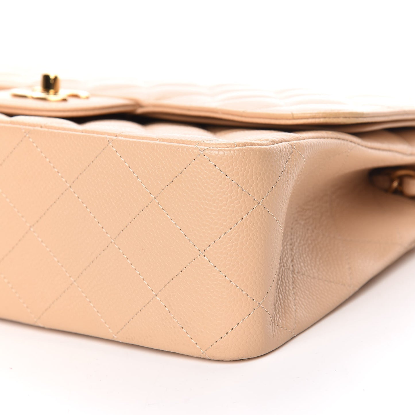 Caviar Quilted Jumbo Double Flap Beige Clair