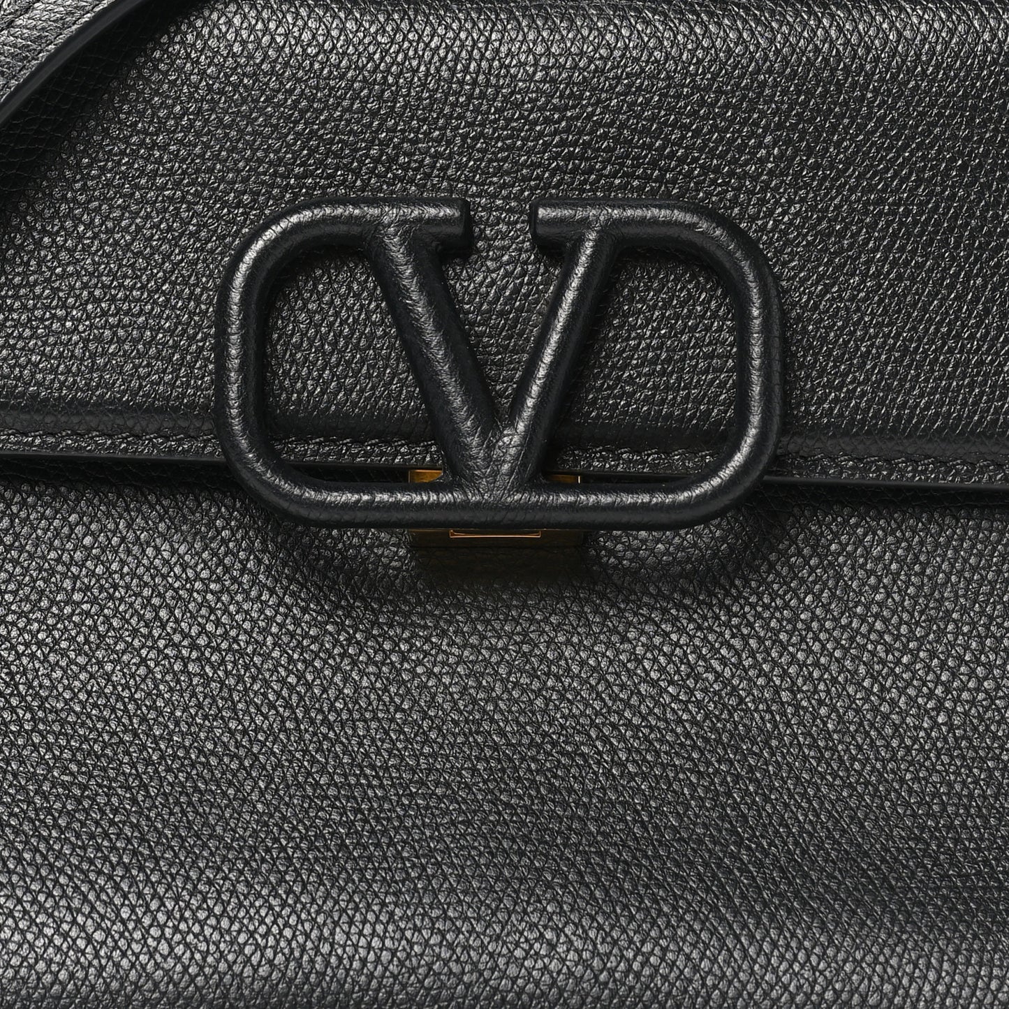 Grainy Calfskin Small VSling Top Handle Bag Black