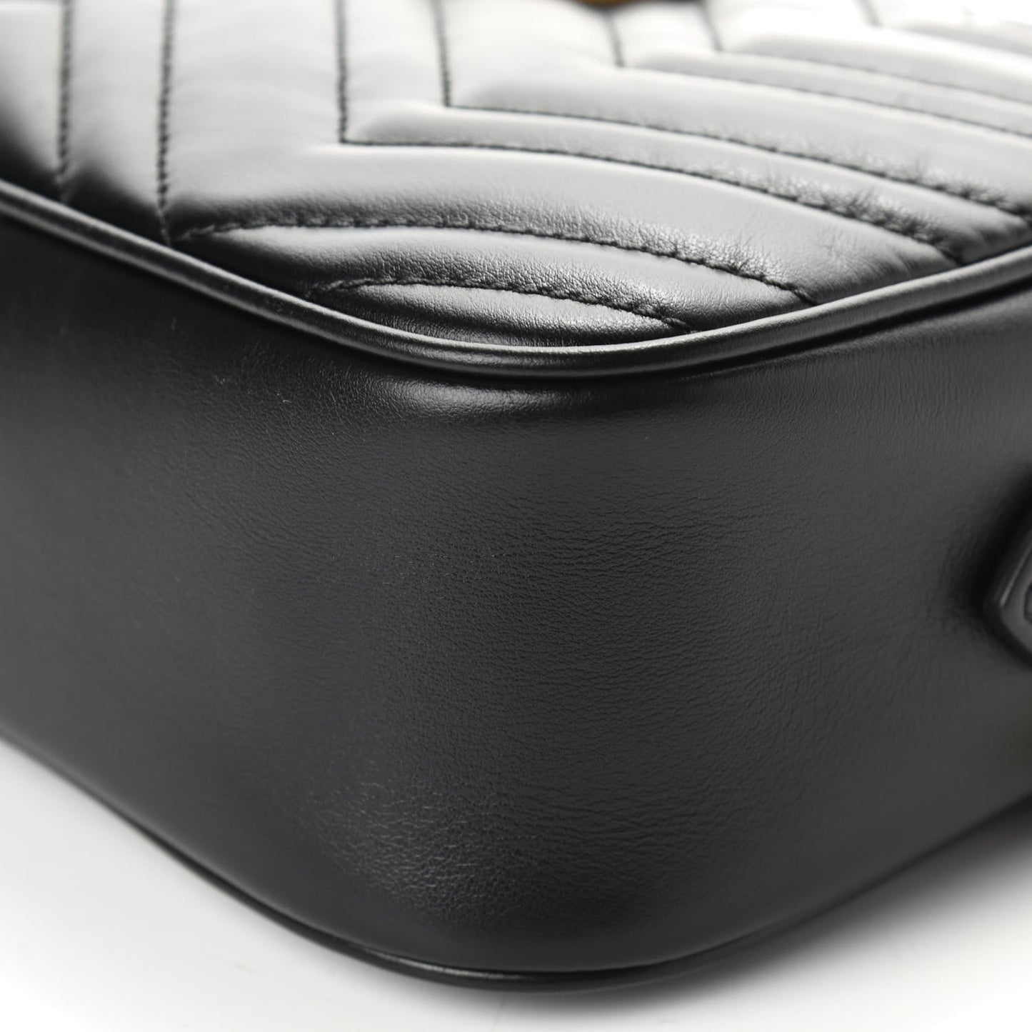Calfskin Matelasse Small GG Marmont Chain Shoulder Bag Black