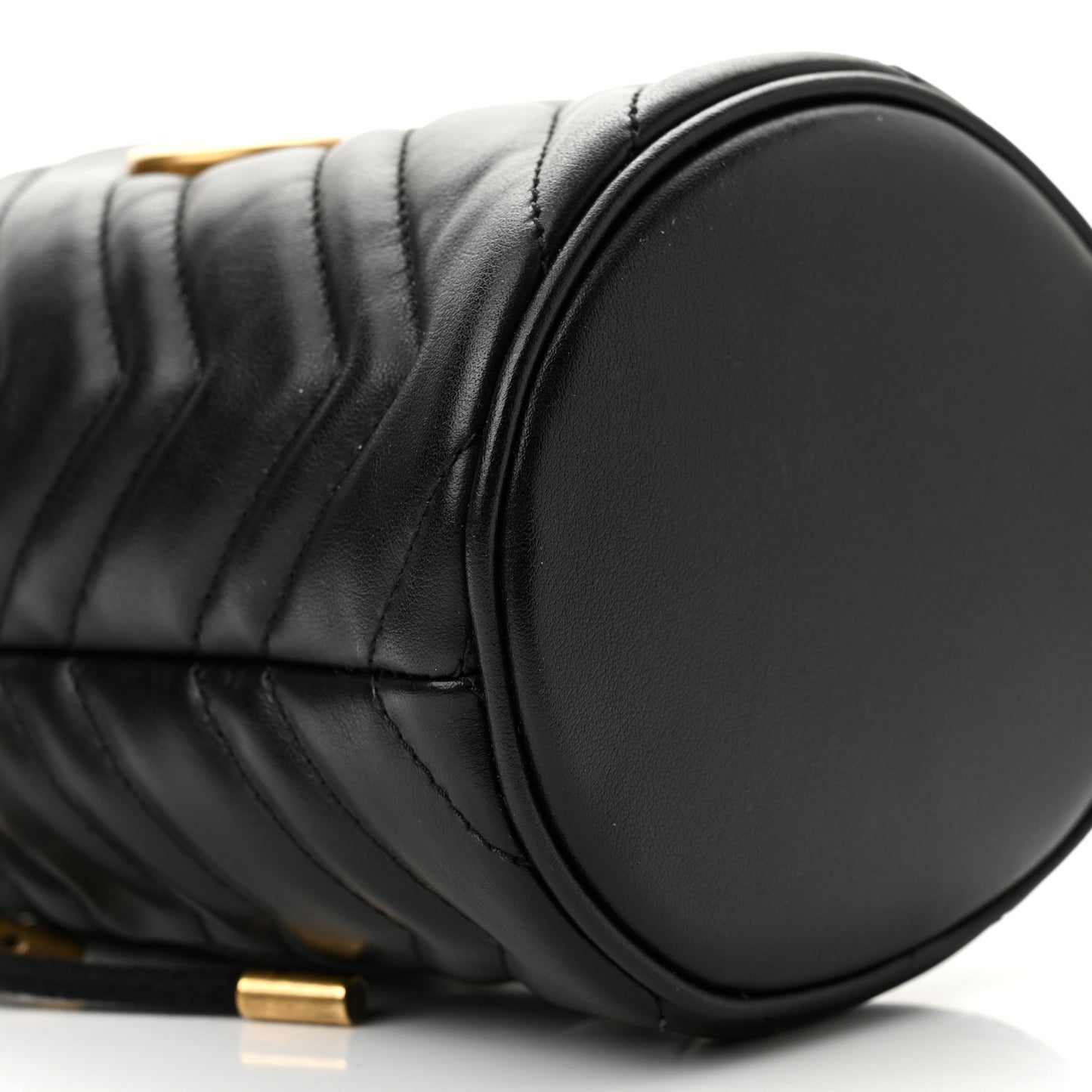 Calfskin Matelasse Mini GG Marmont 2.0 Bucket Bag Black