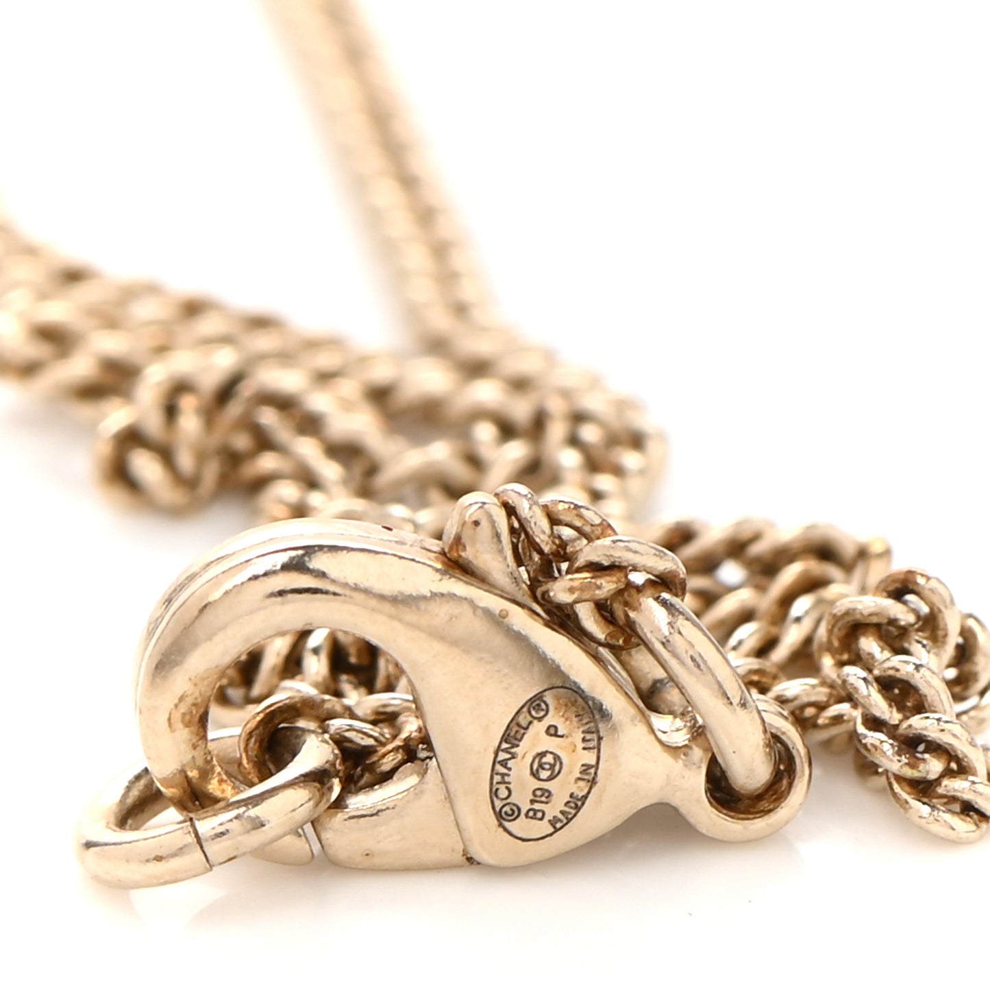 Lambskin CC Round Pendant Necklace Gold