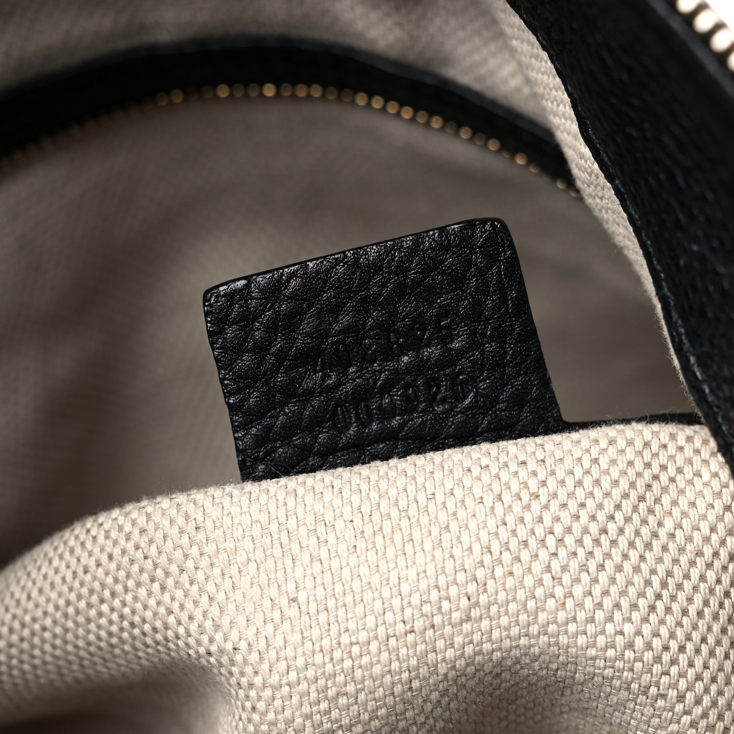 Pebbled Calfskin Large Soho Hobo Black