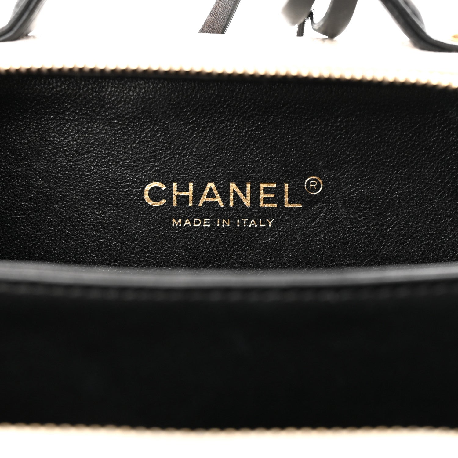 Chanel Caviar Quilted Small CC Filigree Vanity Case White Black 6 of 11