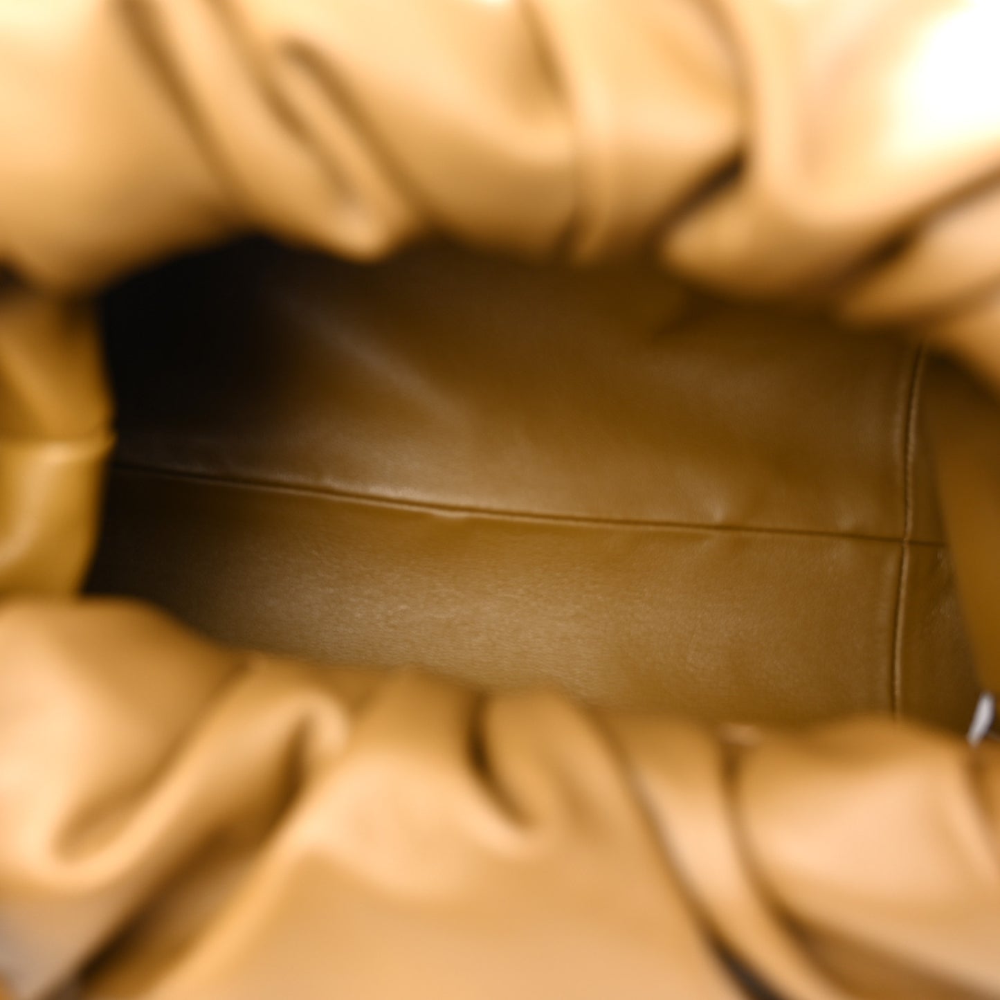 Smooth Butter Calfskin The Shoulder Pouch Moutarde