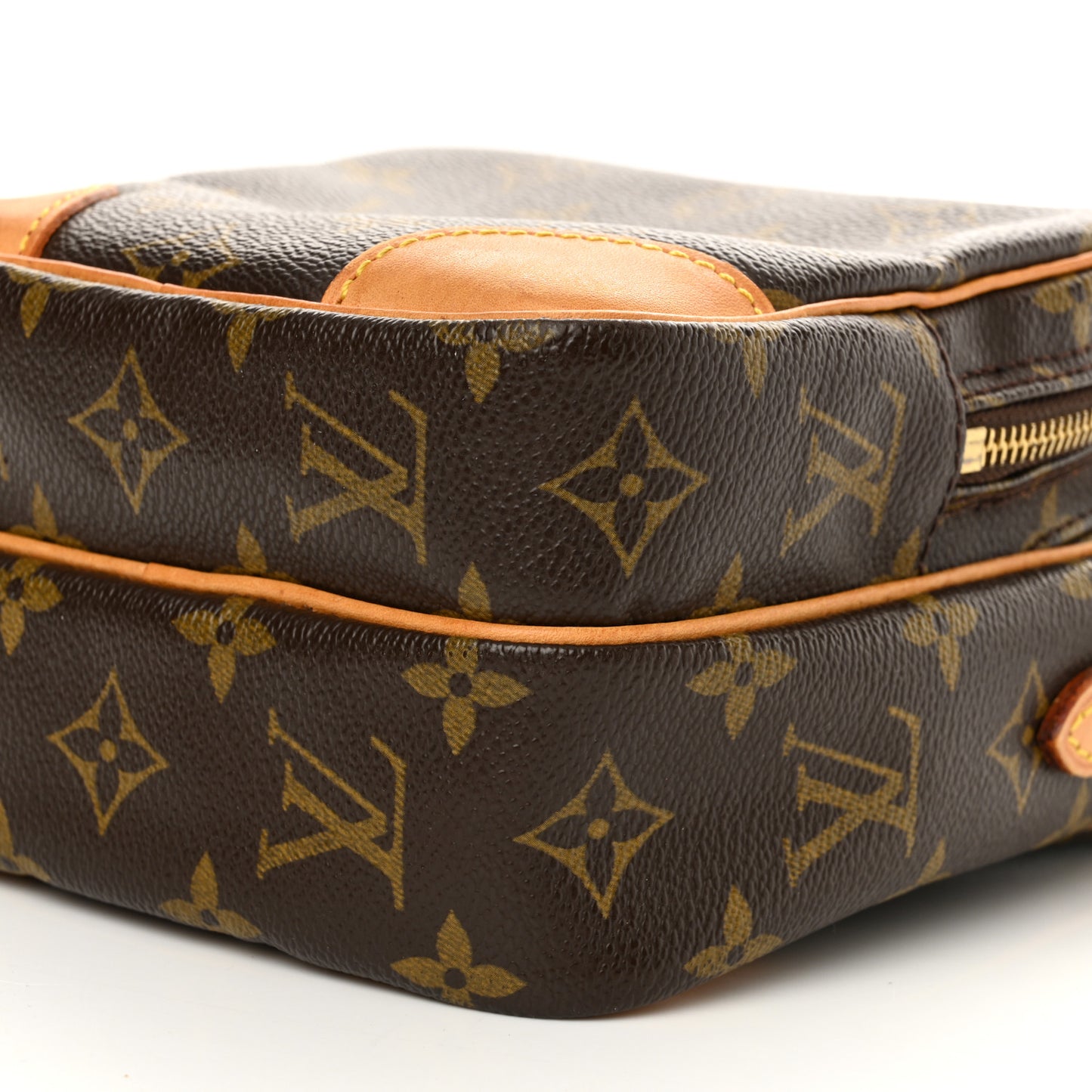 Monogram Amazone