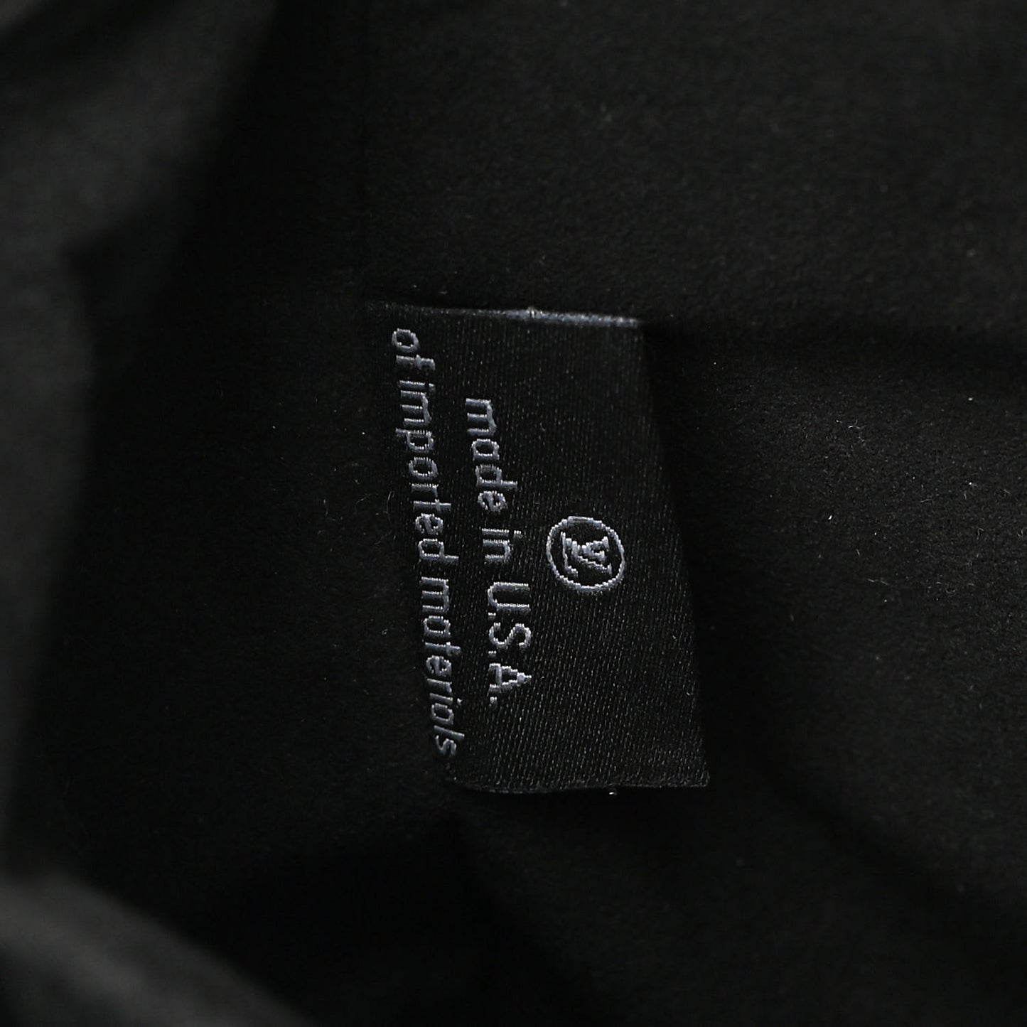 Reverse Monogram Pochette Metis
