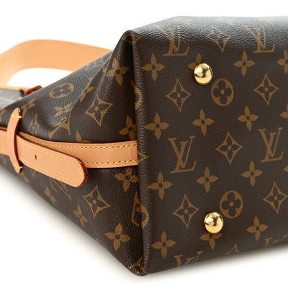 Louis Vuitton Monogram Carryall MM 9 of 10