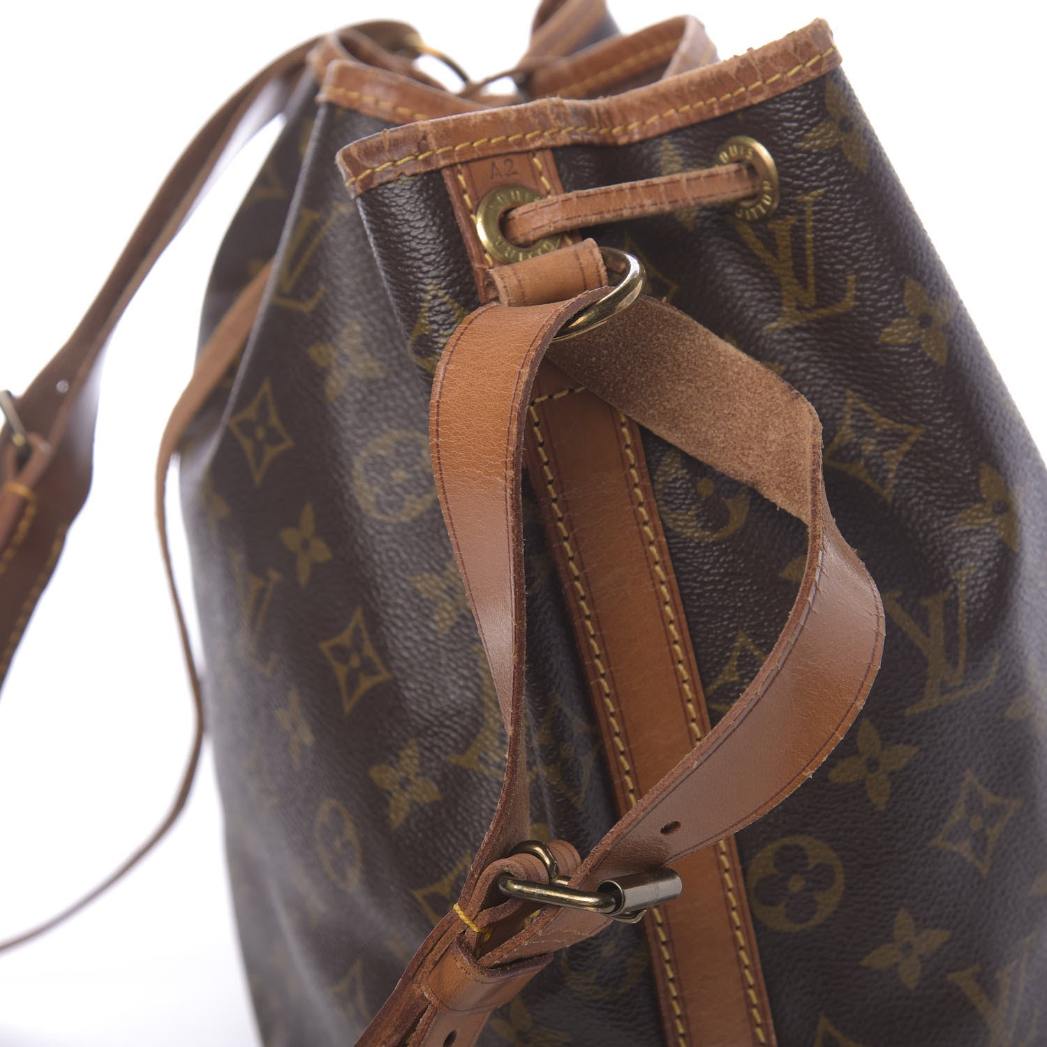 Louis Vuitton Monogram Petit Noe 21 of 22