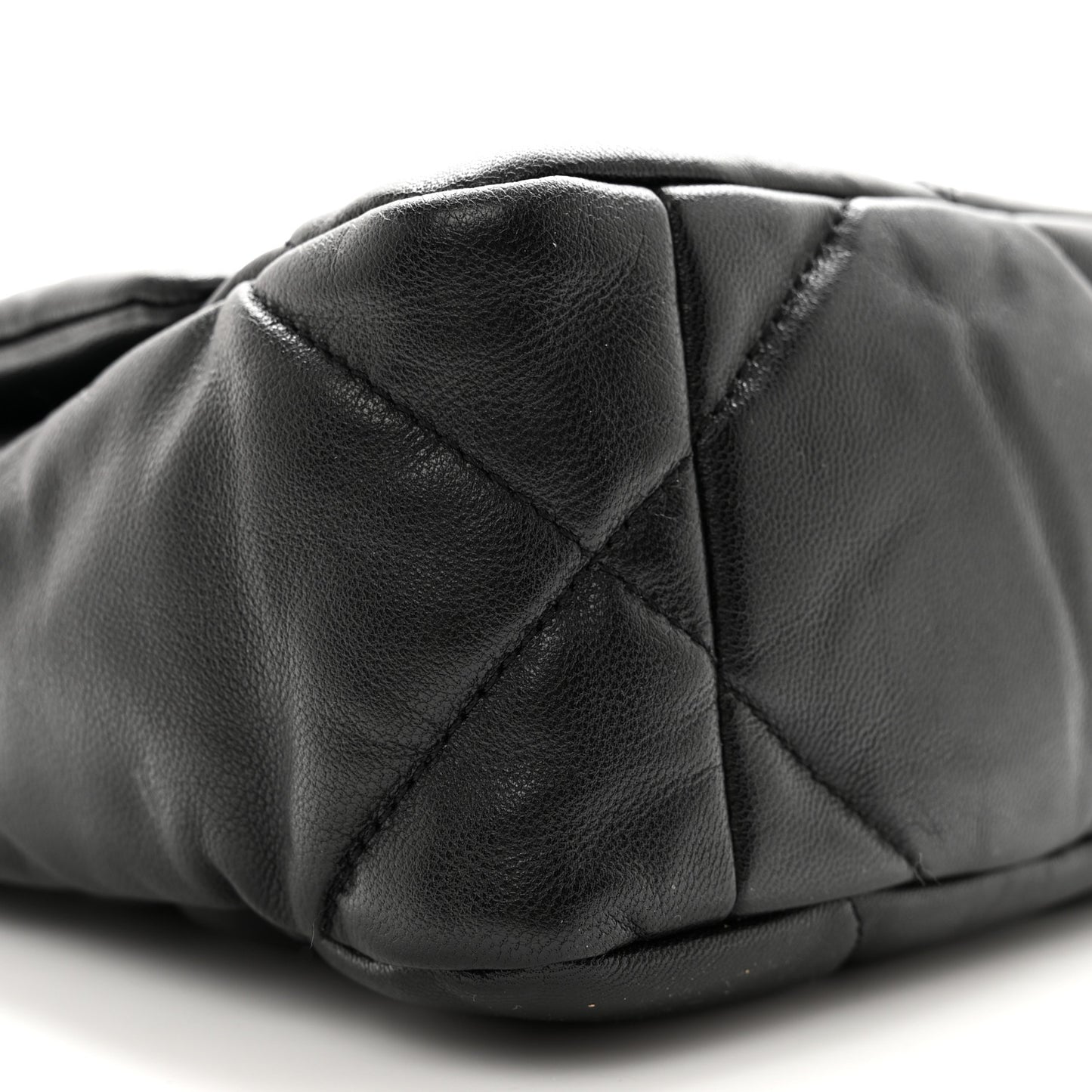 Goatskin Quilted Medium Chanel 19 Flap Black