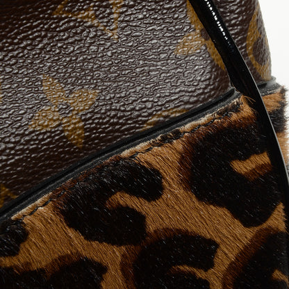 Louis Vuitton Monogram Leopard Polly 8 of 8