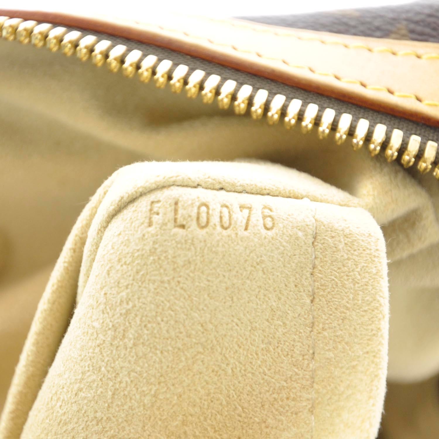Louis Vuitton Monogram Stephen Bag 9 of 9