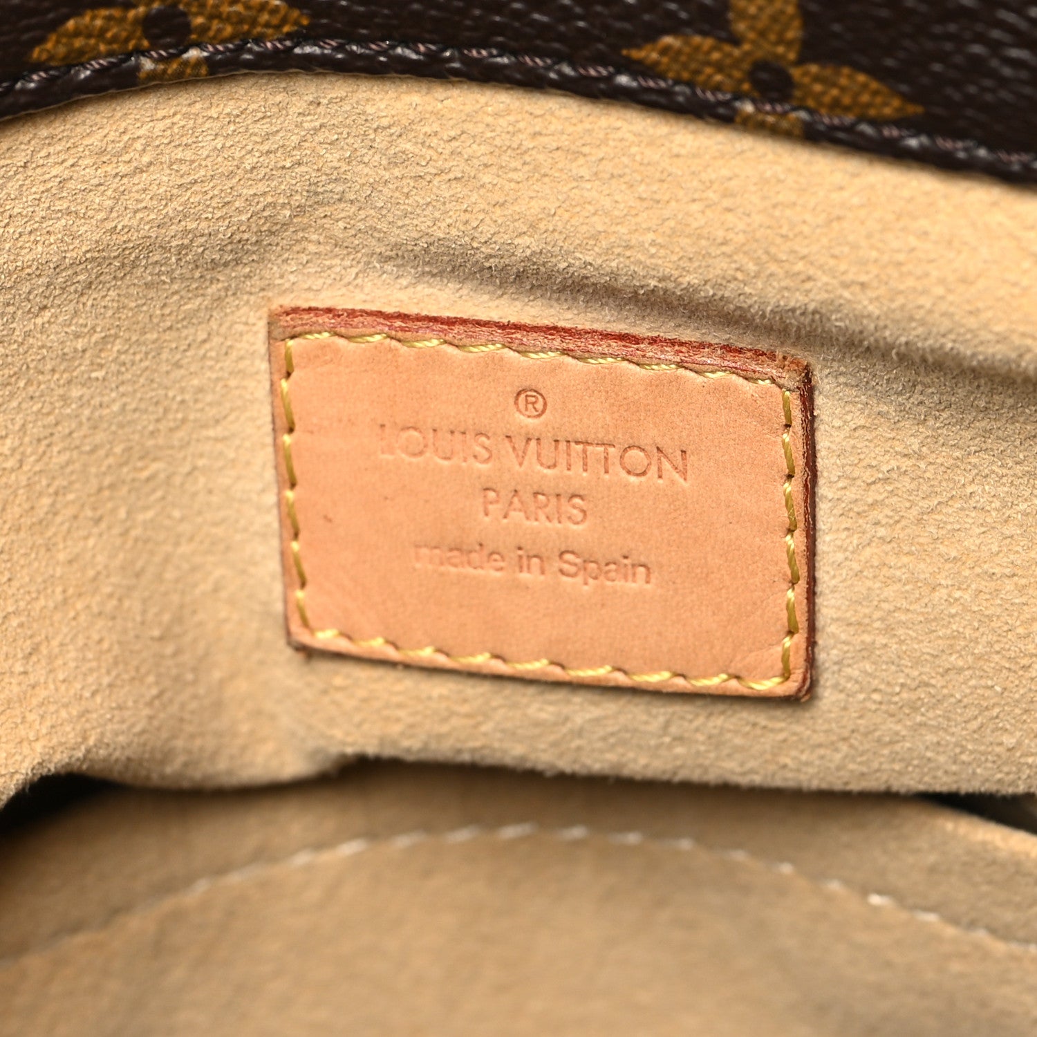 Louis Vuitton Monogram Artsy MM 6 of 10