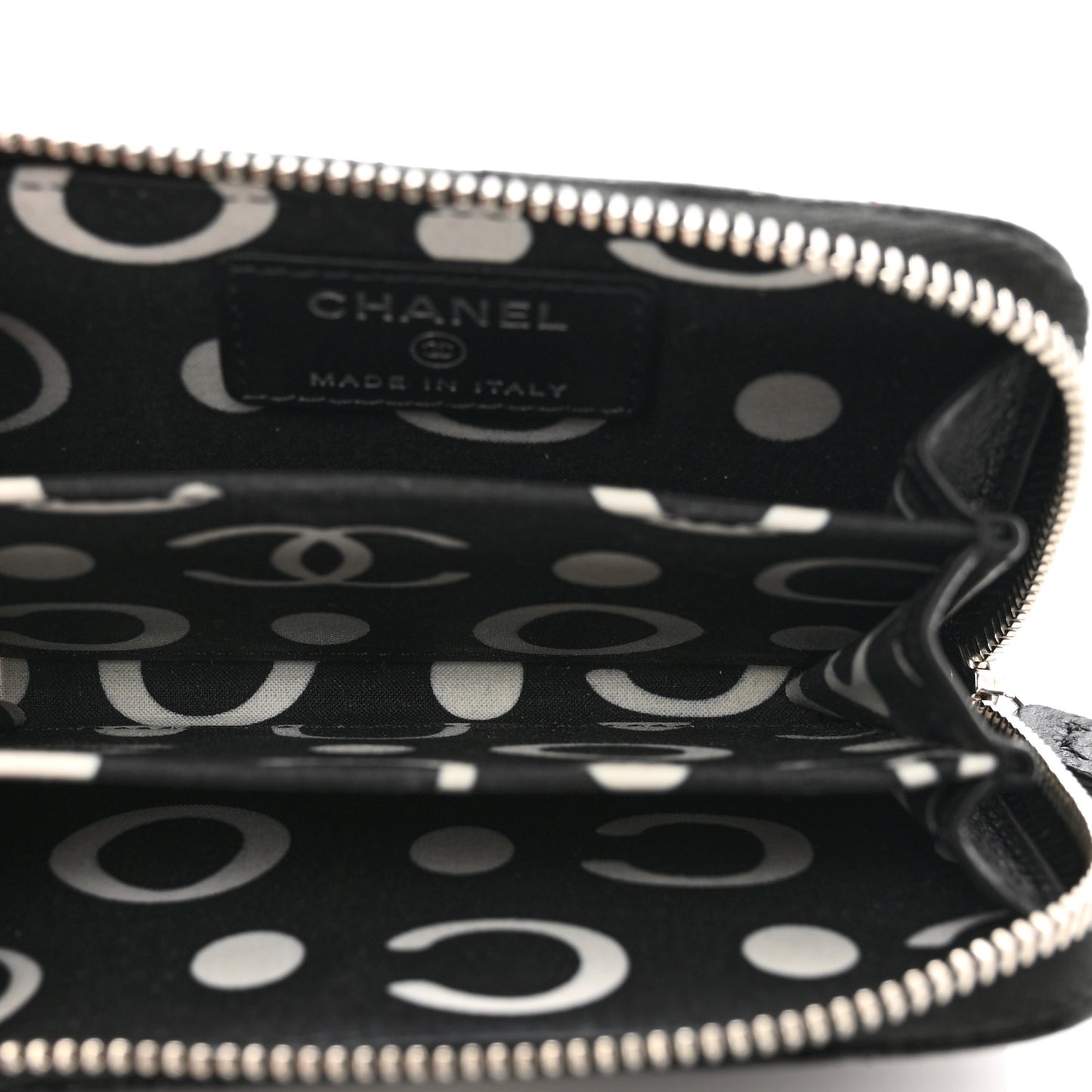 Caviar Quilted Coco Chanel Logo CC Zip Coin Purse Black