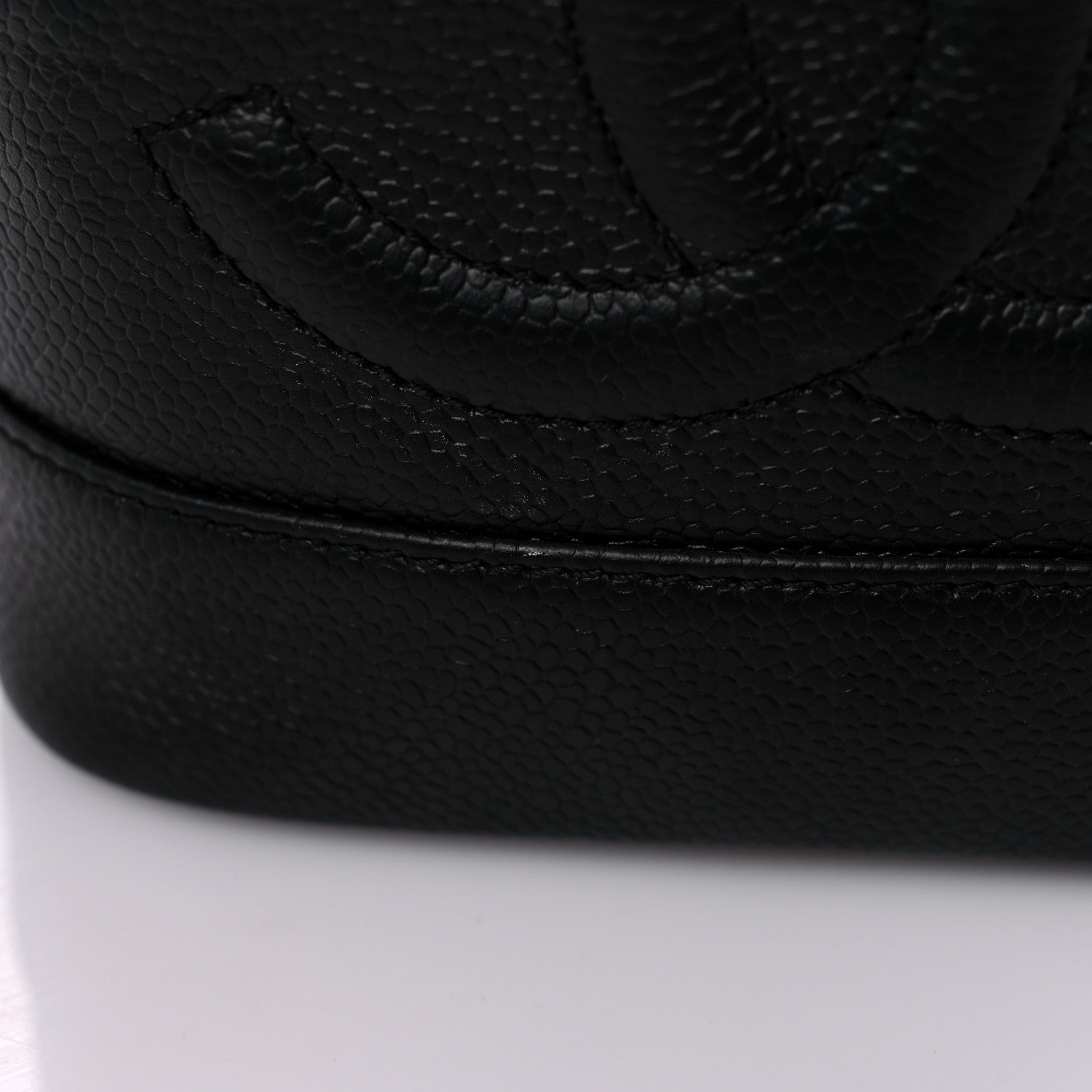 Chanel Caviar Vanity Cosmetic Case Black 16 of 16